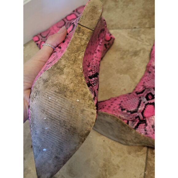 Hot Pink Python Snakeskin Tall Boots Wedge Heel Pointy Toe Size 10 - Picture 8 of 8